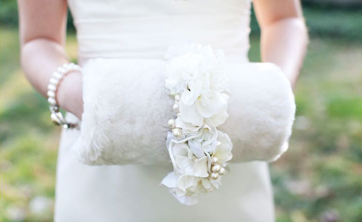 wedding fur muff bouquet ideas