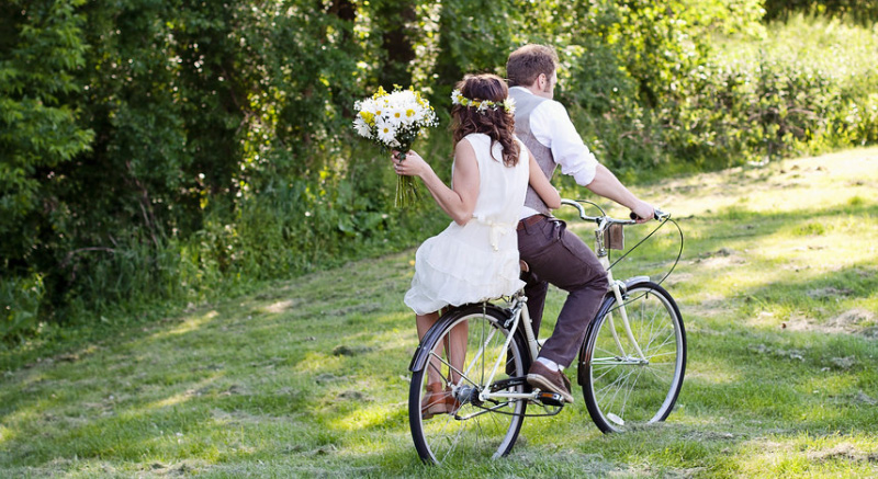 bicycle wedding ride