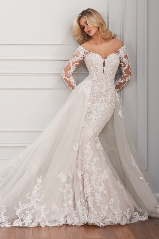 Ivory/Light Champagne - size 8, 12 & 14 only