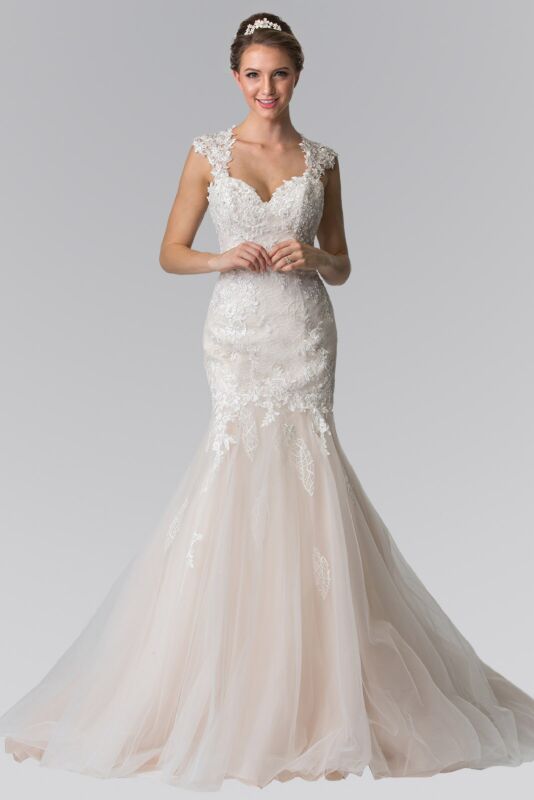 Ivory/Champagne