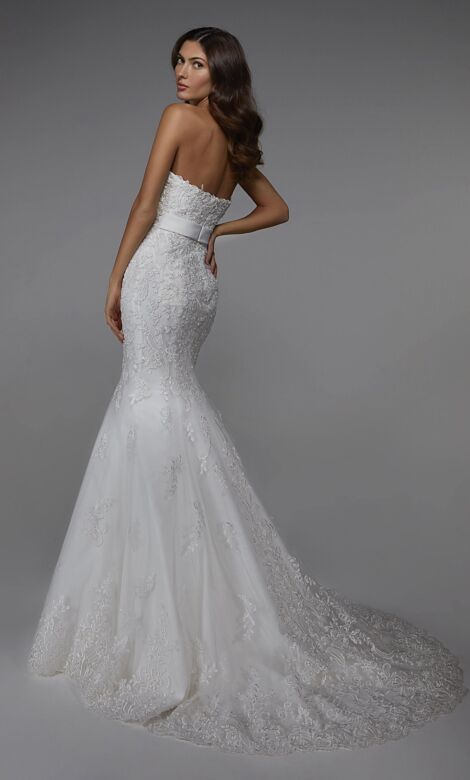 Alyce Paris 7032 Mermaid Silhouette Sweetheart Neck Bridal Dress