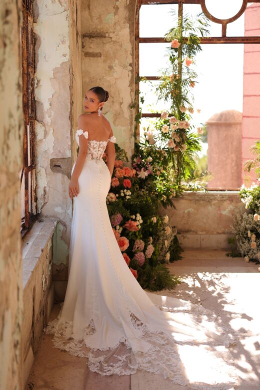 Amarra 89109 Zoe Petal Train Strapless Fit-And-Flare Bridal Gown