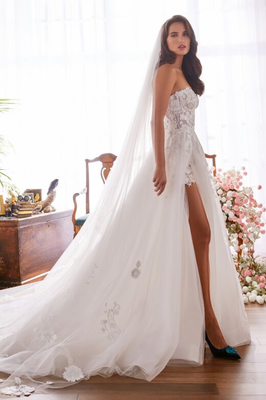 Martin Thornburg MT5114 Kaavia Sweetheart Neck High Slit Bridal Dress