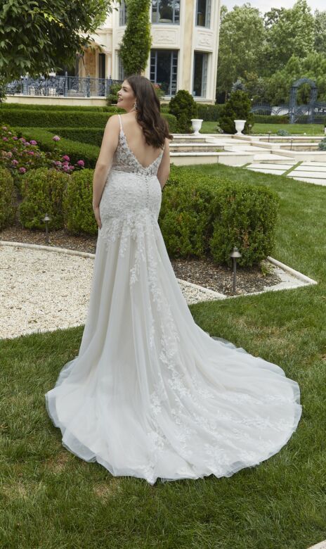 Mori Lee 3424 Nicosia Fit-And-Flare Lace Plus Size Wedding Gown
