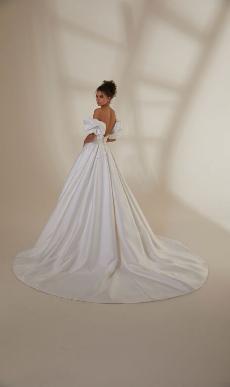 Mori Lee 2540 Martina Puff Sleeves Button Back Bridal Gown