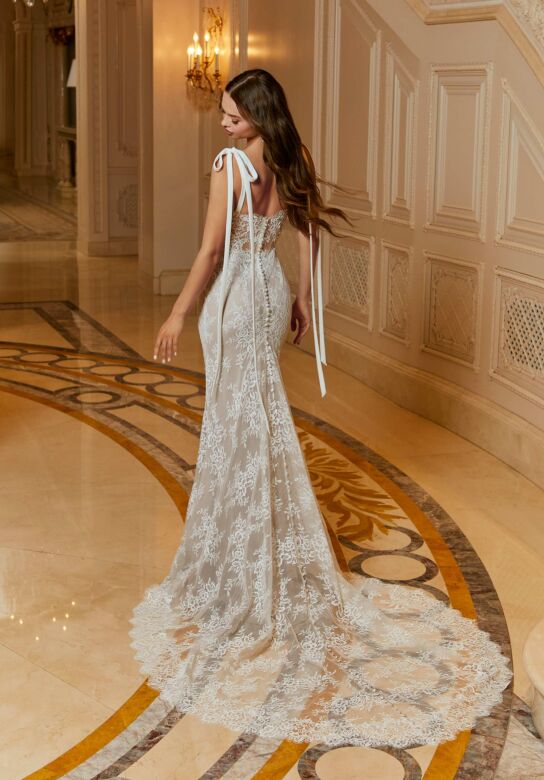 Mori Lee 2661 Rue Sweetheart Neck Fit-And-Flare Bridal Dress