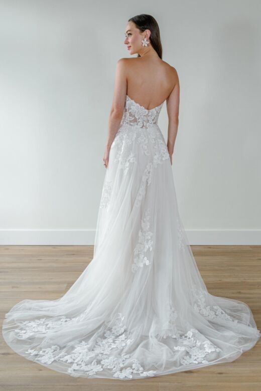 Locket 12733 Chantry Sweetheart Neck A-Line Wedding Gown