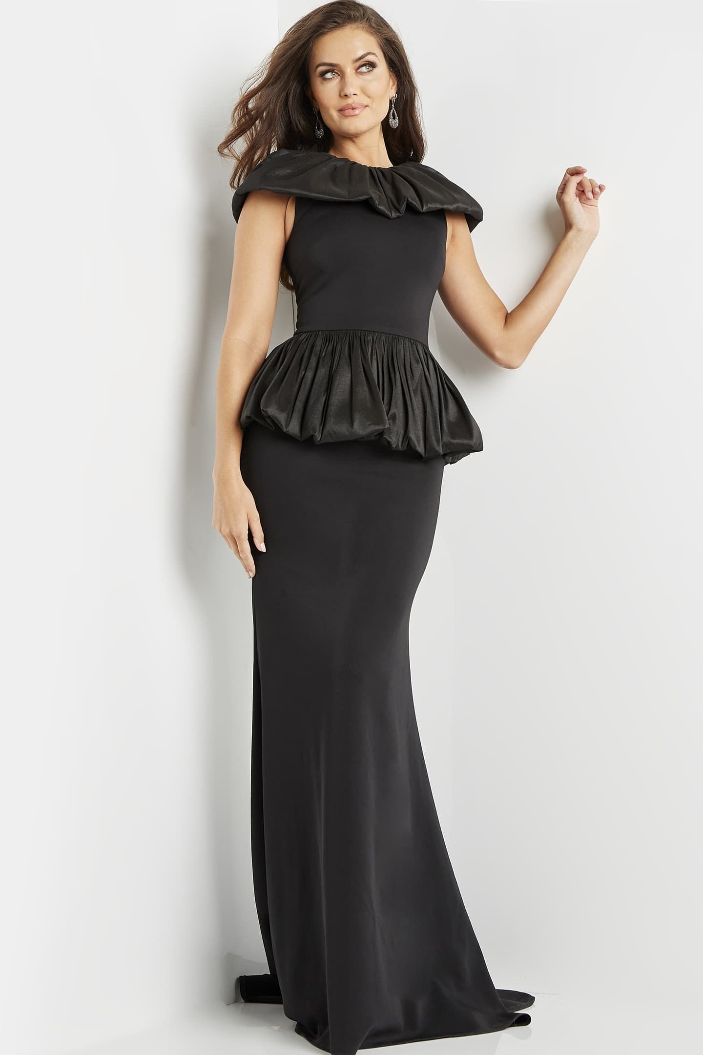 Sequined Black Lace Mermaid Homecoming Dress 2022 With High Neck, Peplum  Detailing, Long Sleeves, And Sweep Train Plus Size Satin Evening Gown From  Weddingteam, $121.77 | DHgate.Com