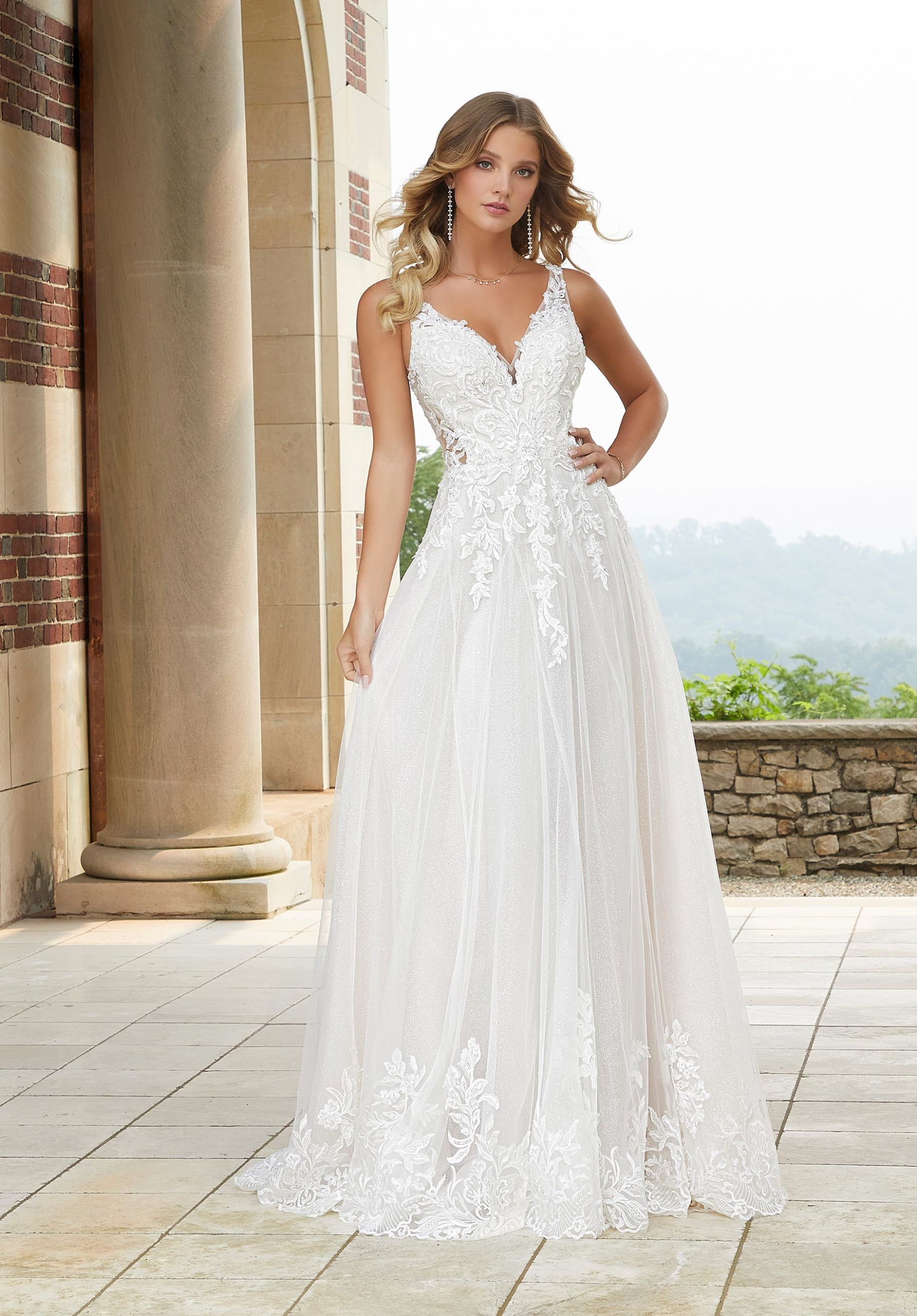 Amazing Find! 10 Beautiful Plus Size Wedding Gowns Under $400
