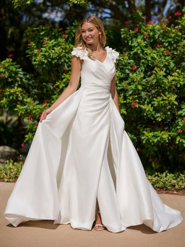 CRWDW-S25-28210-01.jpg