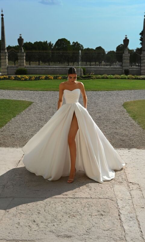 Alyce Paris 7088 Button Back Strapless Wedding Dress