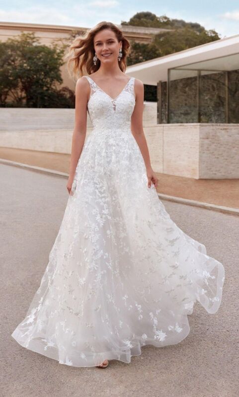 Alyce Paris 7037 Floral Lace V-Neck Bridal Gown