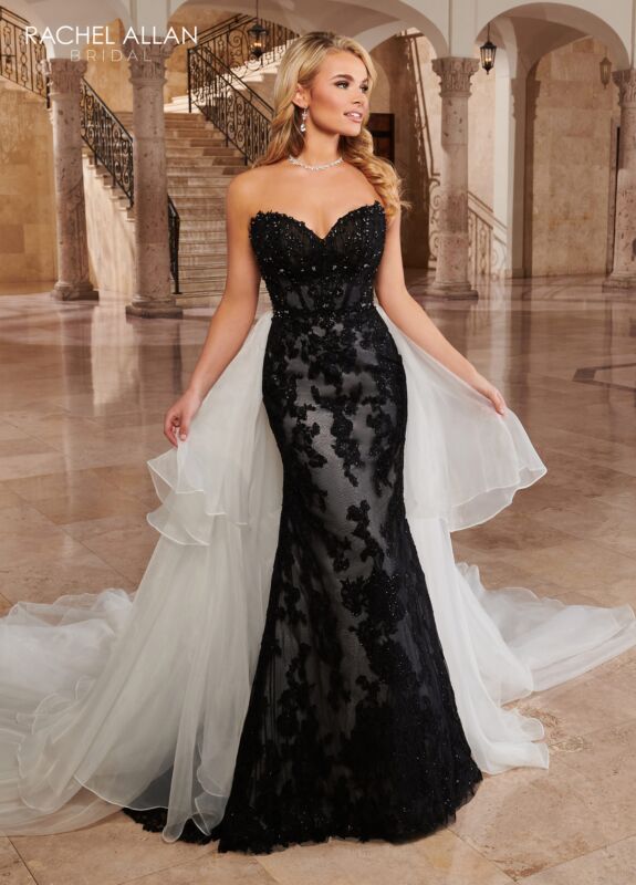Black/Ivory