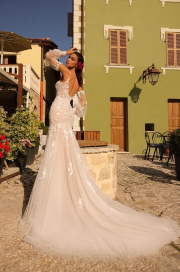 Amarra 84218 Stephanie Fit-And-Flare Bishop Sleeve Wedding Gown