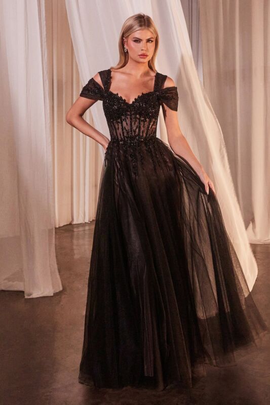 Black-Nude